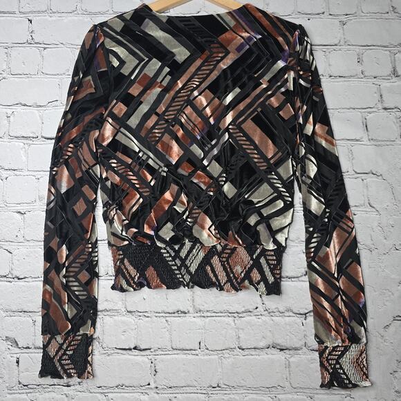 White House Black Market Velvetly Button Accent V-Neck Blouse Size Small - Picture 7 of 11